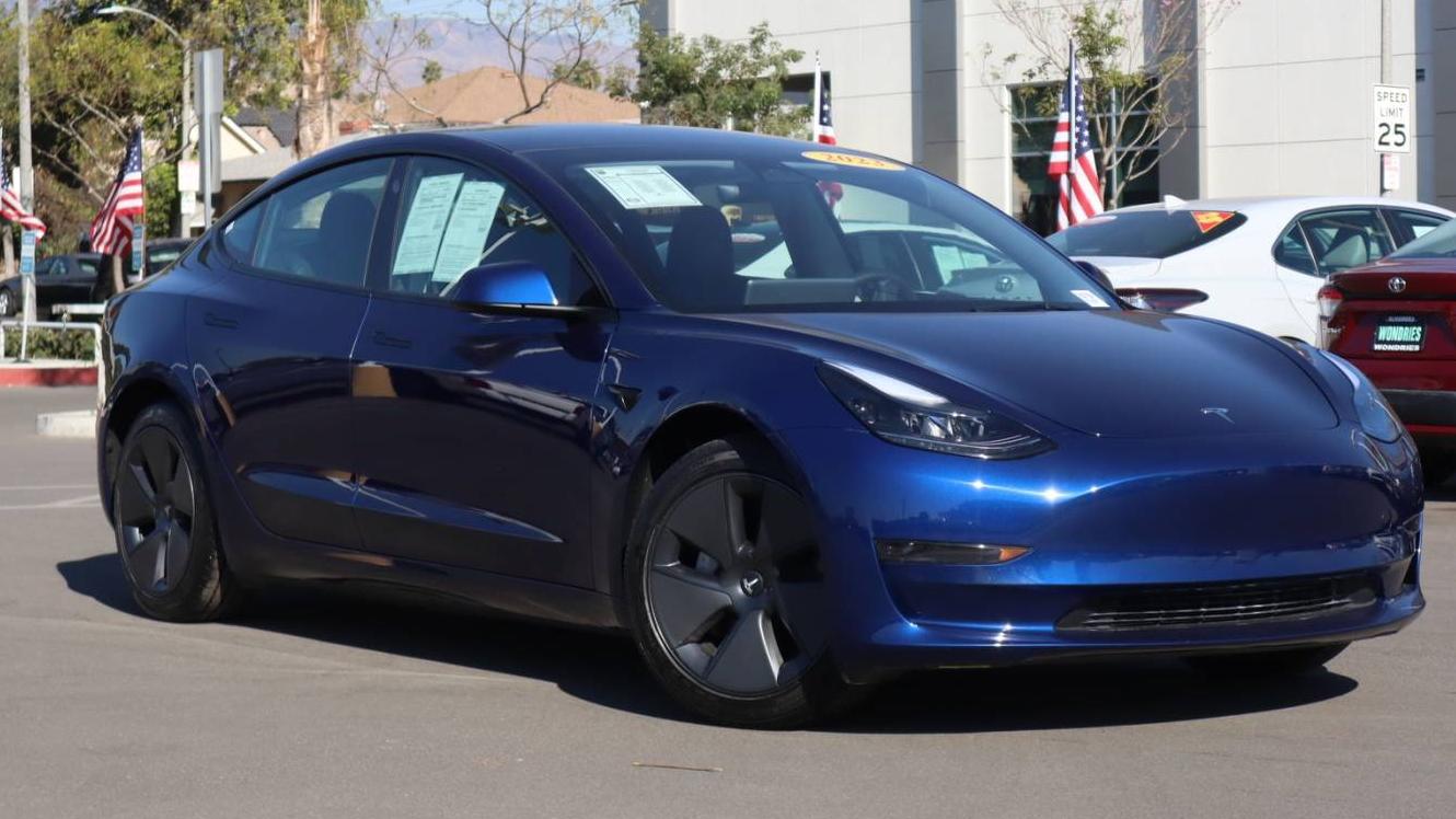 TESLA MODEL 3 2023 5YJ3E1EA3PF550956 image